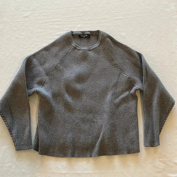 Caara women’s‎ gray sweater soft stretchy medium super cute - Picture 1 of 7